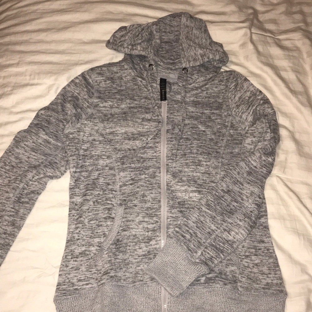 Women’s grey zip up hoodie